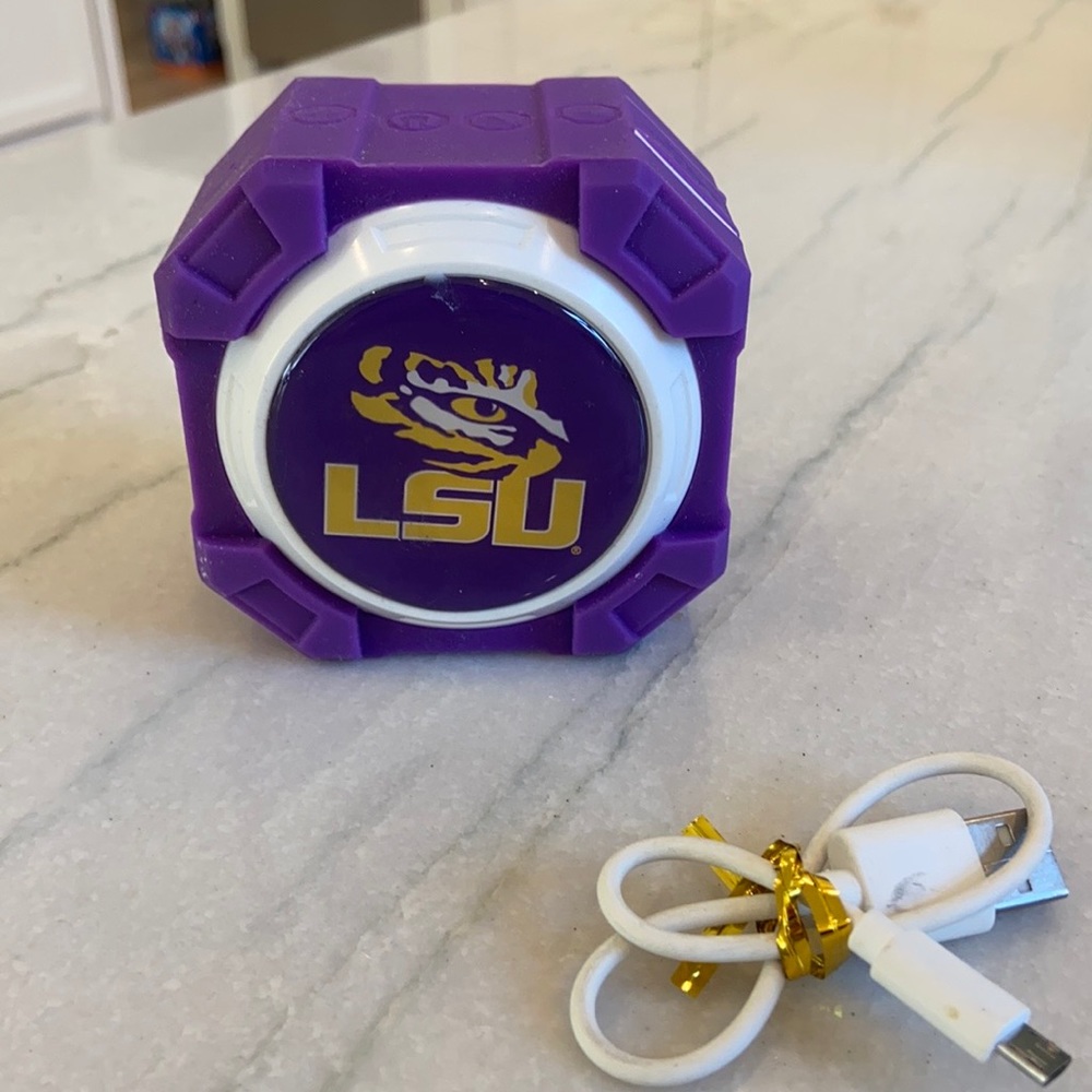 LSU Shock Box Speaker with charging cord
